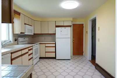 501 Riverside Ave #1, Somerset, MA 02725 - Photo 5