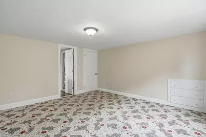 284 Village St, Medway, MA 02053 - Photo 17