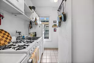 19 South Russell, Boston, MA 02114 - Photo 5