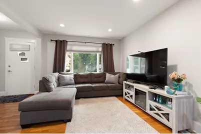 60 Durso Ave, Malden, MA 02148 - Photo 5