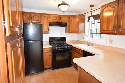C4 Scotty Hollow Dr #C4, Chelmsford, MA 01863 - Photo 3