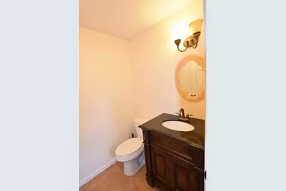C4 Scotty Hollow Dr #C4, Chelmsford, MA 01863 - Photo 9