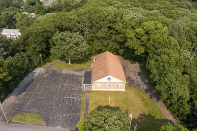 27 Brandes St, Webster, MA 01570 - Photo 3