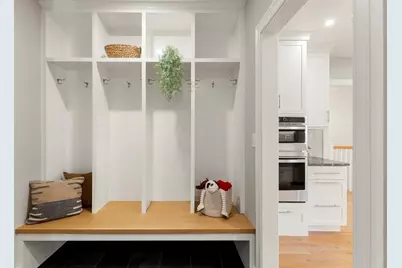 48 Mt Vernon St, Arlington, MA 02476 - Photo 7