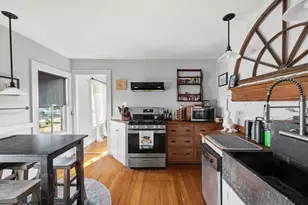 38 Summer St, Kingston, MA 02364 - Photo 5