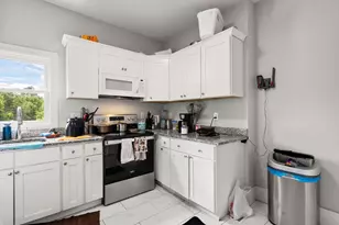 158 Main St, Upton, MA 01568 - Photo 9