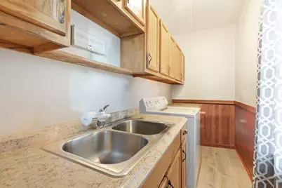 42 Adams St, Worcester, MA 01604 - Photo 7
