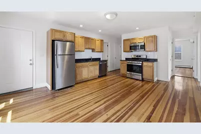 41 Harbor St #4, Salem, MA 01970 - Photo 3