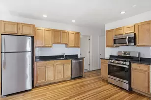 41 Harbor St, Salem, MA 01970 - Photo 1