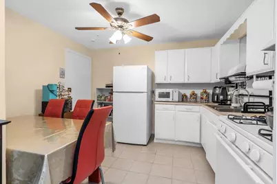 262 E Haverhill St #2, Lawrence, MA 01841 - Photo 5