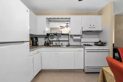 262 E Haverhill St #2, Lawrence, MA 01841 - Photo 7