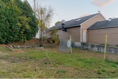 58 Aspen St, Ware, MA 01082 - Photo 11