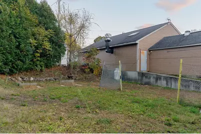 58 Aspen St, Ware, MA 01082 - Photo 11