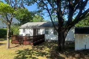 74 Leatherleaf Dr, Springfield, MA 01109 - Photo 19