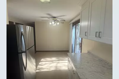 74 Leatherleaf Dr, Springfield, MA 01109 - Photo 5