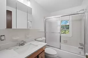 74 Leatherleaf Dr, Springfield, MA 01109 - Photo 17