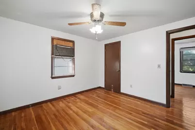 74 Leatherleaf Dr, Springfield, MA 01109 - Photo 9