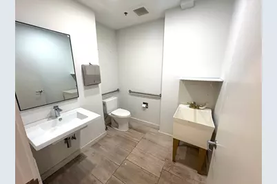 362-364 W Broadway #C, Boston, MA 02127 - Photo 5