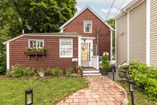50 Rowland St, Marblehead, MA 01945 - Photo 3