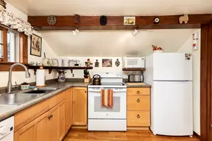 50 Rowland St, Marblehead, MA 01945 - Photo 15