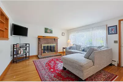 10 Meyer St, Boston, MA 02131 - Photo 15