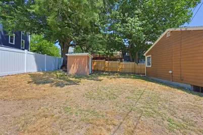 10 Meyer St, Boston, MA 02131 - Photo 31