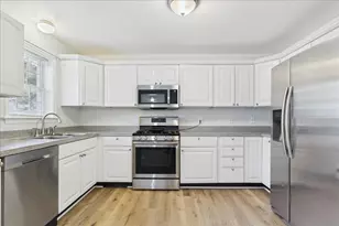 37 Glen Ave, Chelmsford, MA 01824 - Photo 11