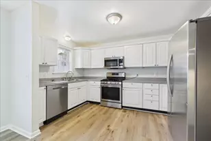 37 Glen Ave, Chelmsford, MA 01824 - Photo 9