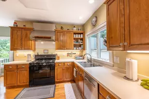 47 Hadley St, South Hadley, MA 01075 - Photo 11