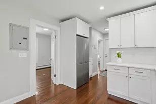 91 Burrell St, Boston, MA 02119 - Photo 9