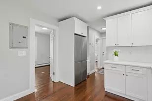 91 Burrell St, Boston, MA 02119 - Photo 7