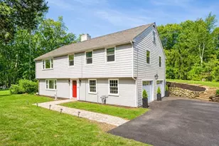 29 Canterbury Hill Rd, Topsfield, MA 01983 - Photo 1