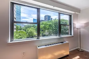 8 Whittier Pl, Boston, MA 02114 - Photo 13