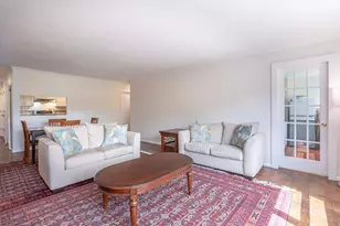8 Whittier Pl, Boston, MA 02114 - Photo 11