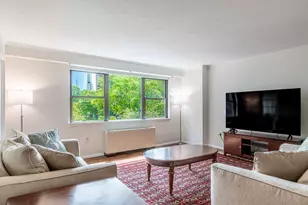 8 Whittier Pl, Boston, MA 02114 - Photo 11