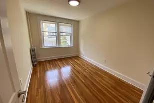 98 Toxteth St, Brookline, MA 02446 - Photo 5