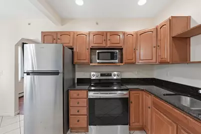 143 Providence St #2, Worcester, MA 01604 - Photo 5