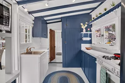 21 Butler Avenue #1, Oak Bluffs, MA 02557 - Photo 11