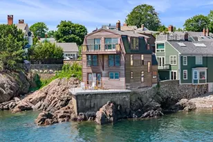 137R Front, Marblehead, MA 01945 - Photo 3