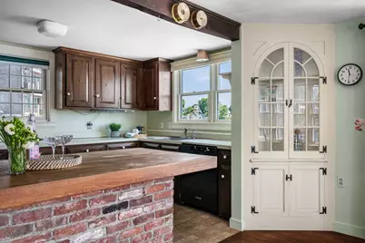 137R Front, Marblehead, MA 01945 - Photo 17