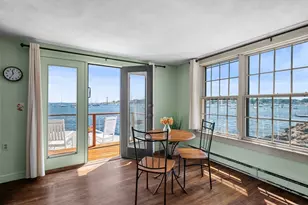 137R Front, Marblehead, MA 01945 - Photo 15