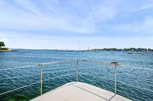 137R Front, Marblehead, MA 01945 - Photo 17