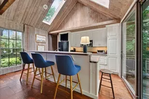 52 Standish St, Duxbury, MA 02332 - Photo 3