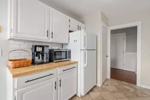 21 Middlesex Ave, Worcester, MA 01604 - Photo 9