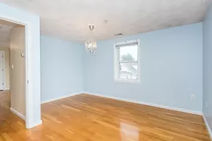 10 Middle St Ct, Waltham, MA 02451 - Photo 7