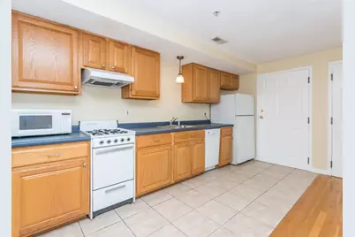 10 Middle Street Ct #7, Waltham, MA 02451 - Photo 3