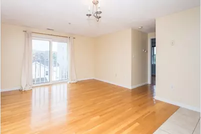 10 Middle Street Ct #7, Waltham, MA 02451 - Photo 5
