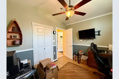 66 Barrison St, Springfield, MA 01109 - Photo 17
