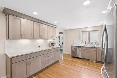83 Colgate Dr, North Andover, MA 01845 - Photo 9
