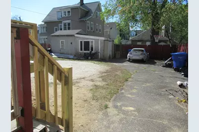 128 Woodmont St, Springfield, MA 01104 - Photo 7
